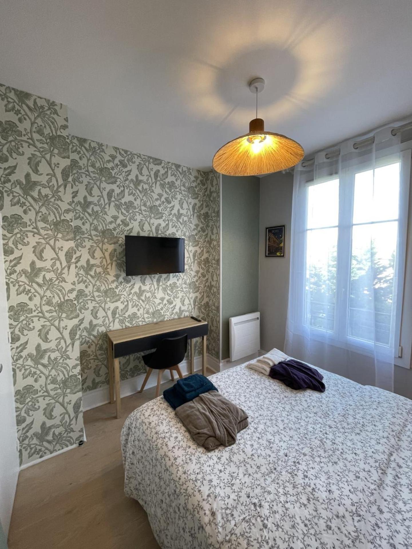 Ferienwohnung Le Treize Au Coeur Du Bouchon Troyes Exterior foto